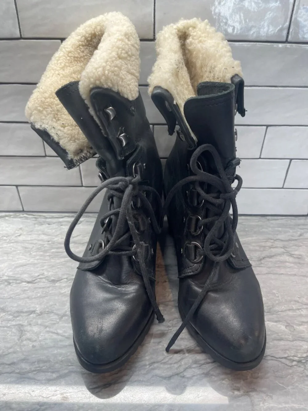 Sorel Womens 9.5 NL2966 Black Leather Joan of Arctic Wedge Boots Fleece Collar